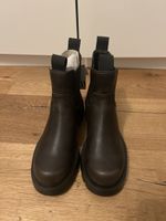 ZARA Stiefel (Grösse 37 - nie getragen)