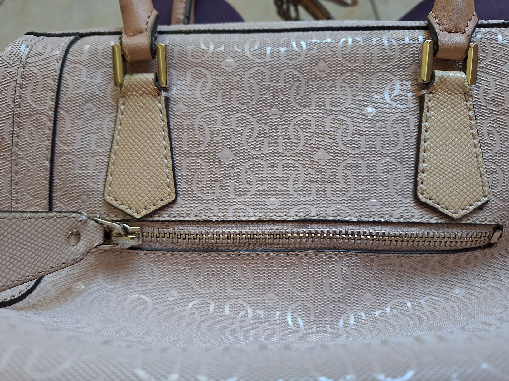 Guess Borse da donna: Guess Tasche , puderrosa – Usato da Rheinfelden venduto da Cleopatra2000 4