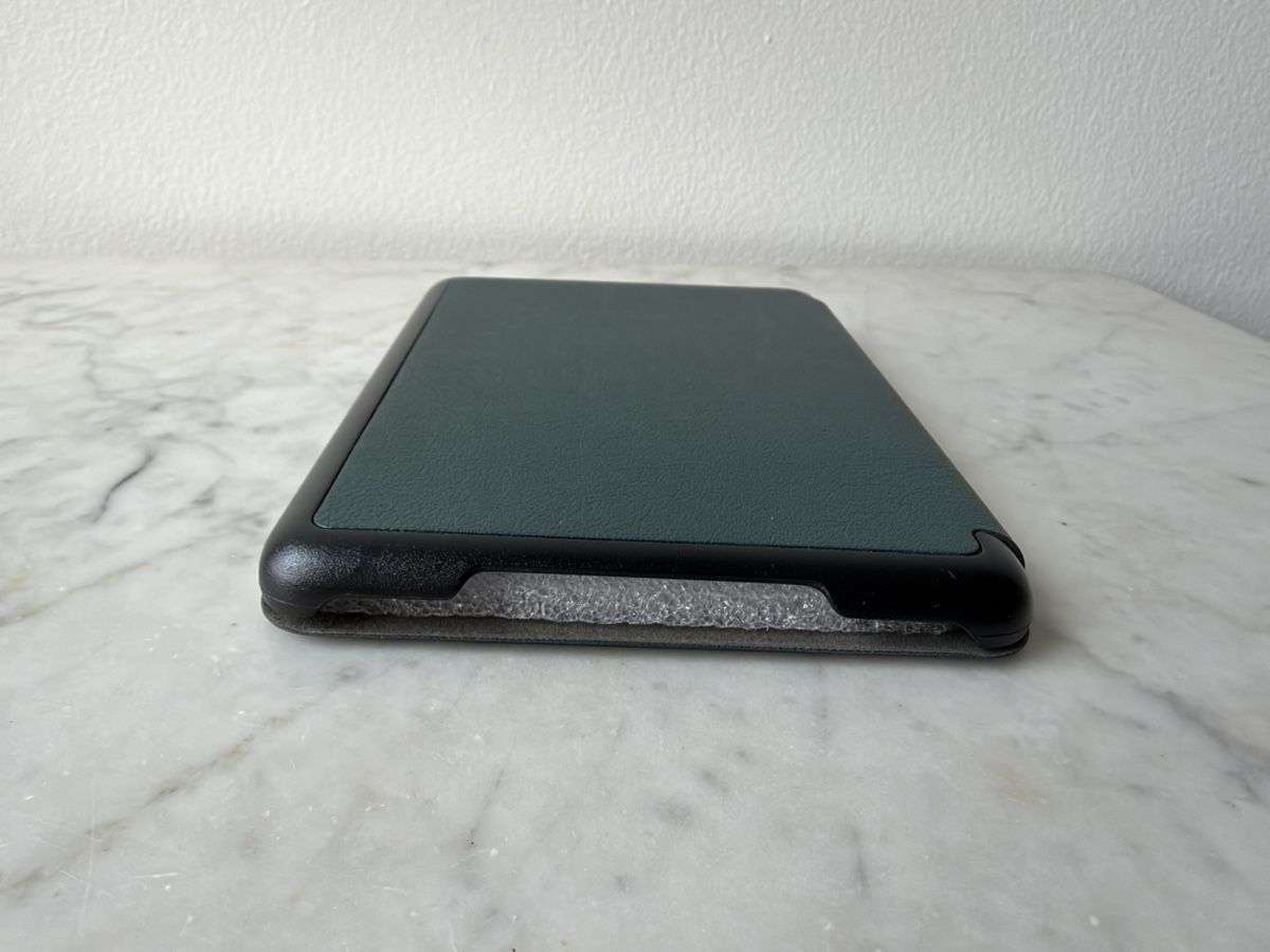 Cover & Protezioni schermo: Kindle protective cover case. – Nuovo e nell'imballaggio originale da Zürich venduto da ber_78xz 4
