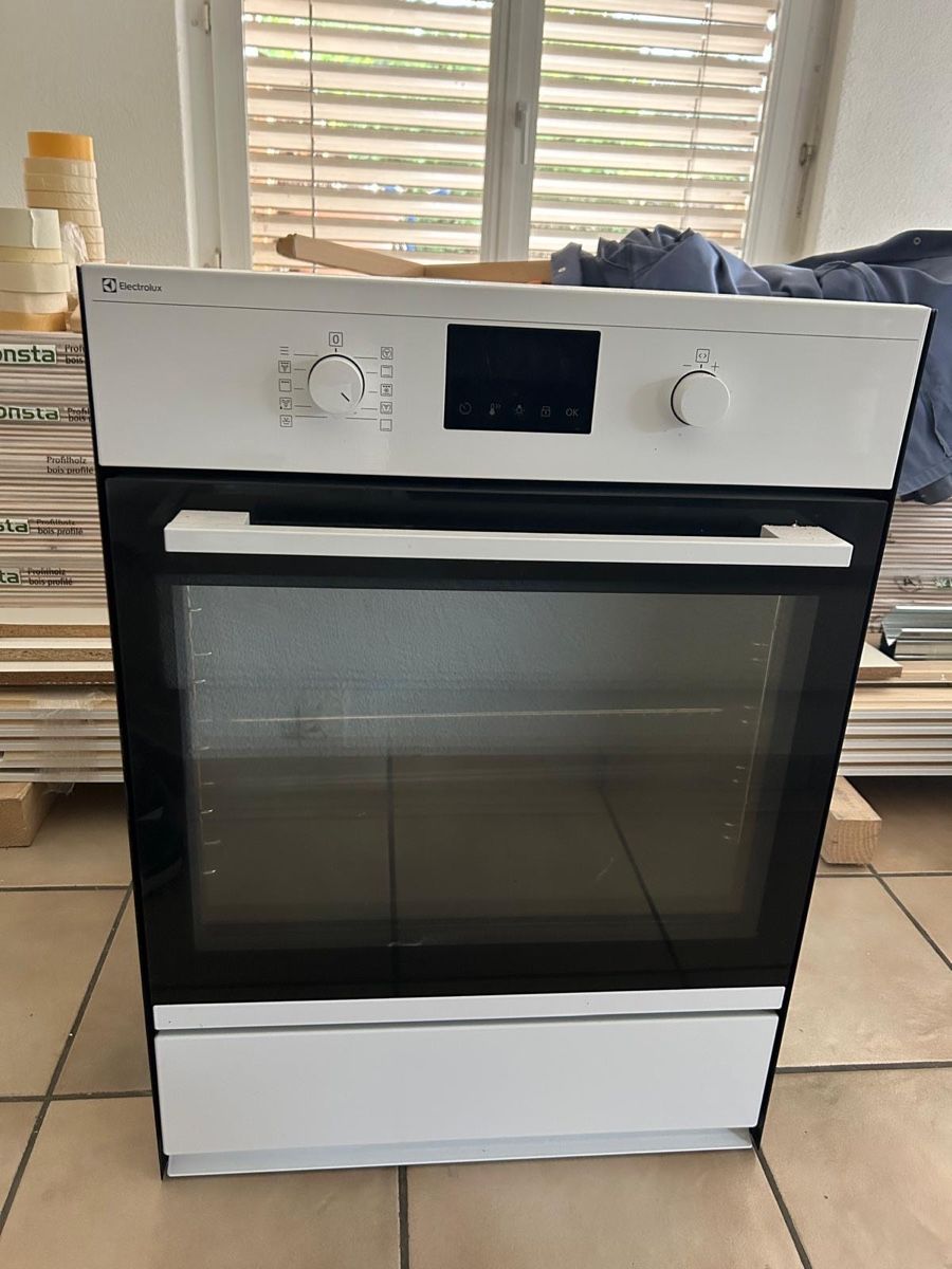 Electrolux Backöfen: Einbaubackofen Electrolux weiss 55 cm  – Gebraucht aus Hausen AG von Feel_pink