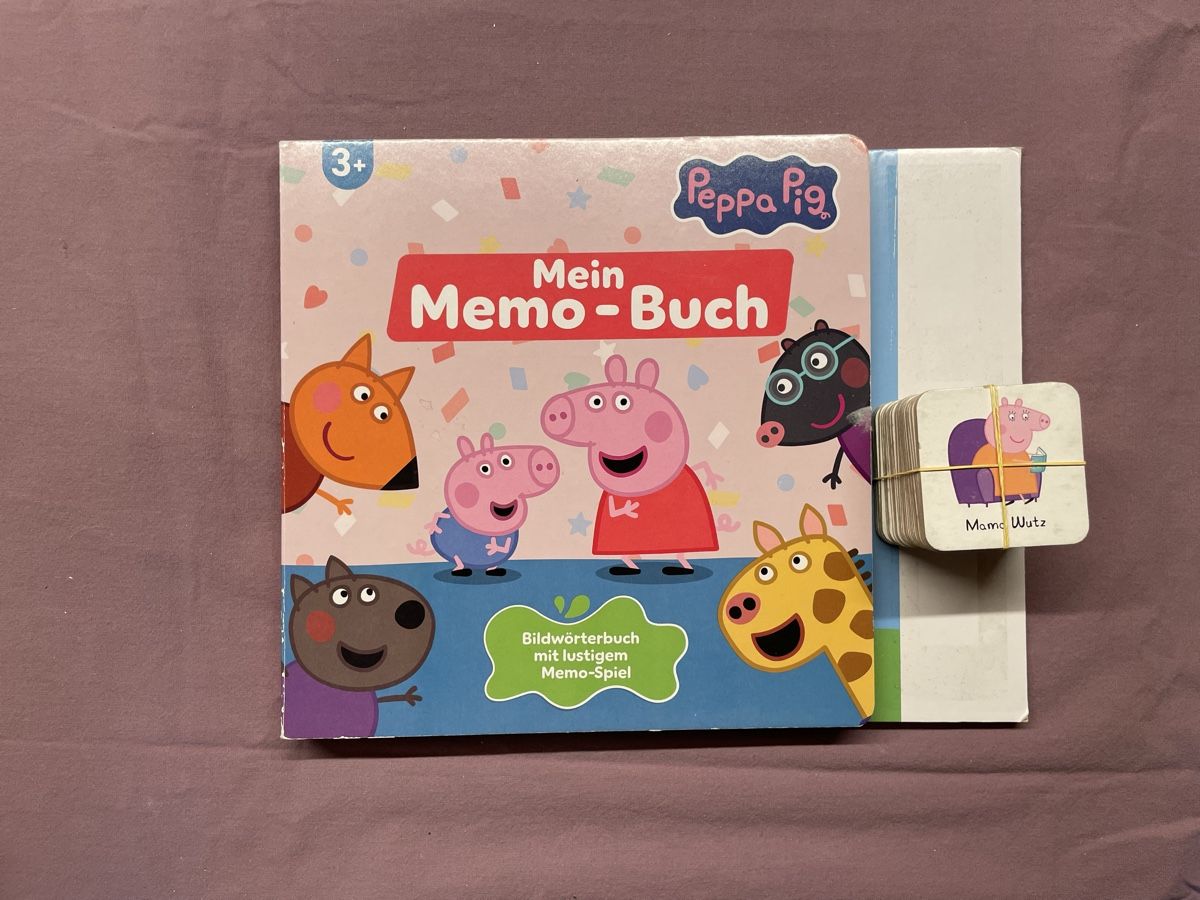 Libri: Buch&Spiel: Peppa Wutz inkl. Memory – Usato da Bergdietikon venduto da stefania_88