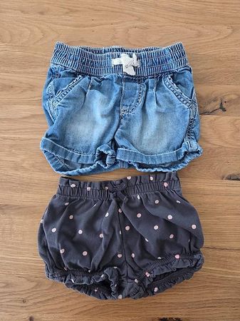 2x kurze Hosen, 100% Baumwolle, Gr. 68