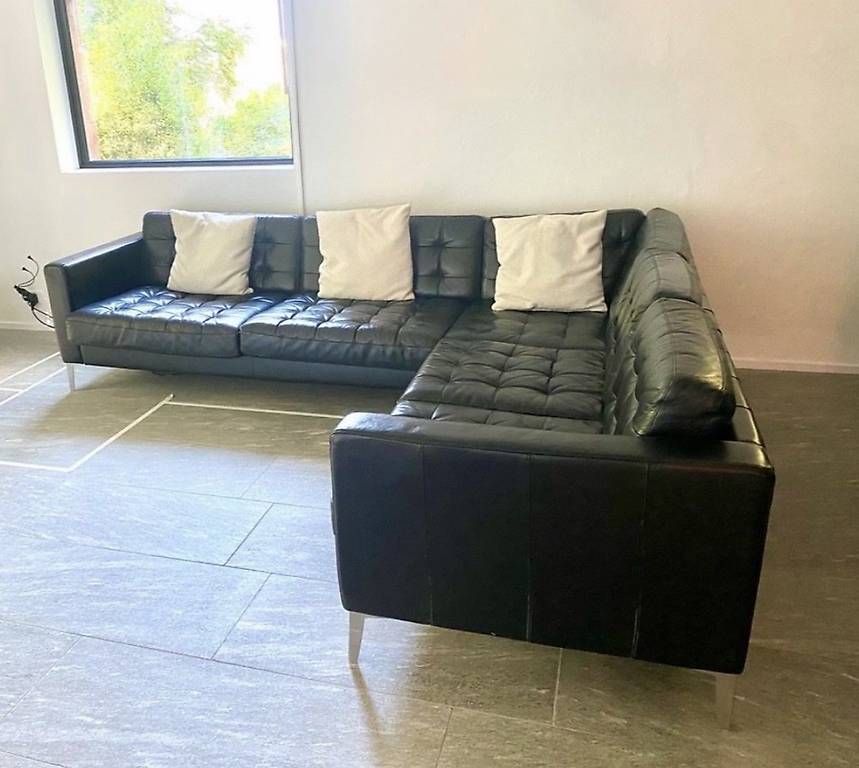 Sofas: Divano angolare nero  – Gebraucht aus Davesco-Soragno von chi_9ntm
