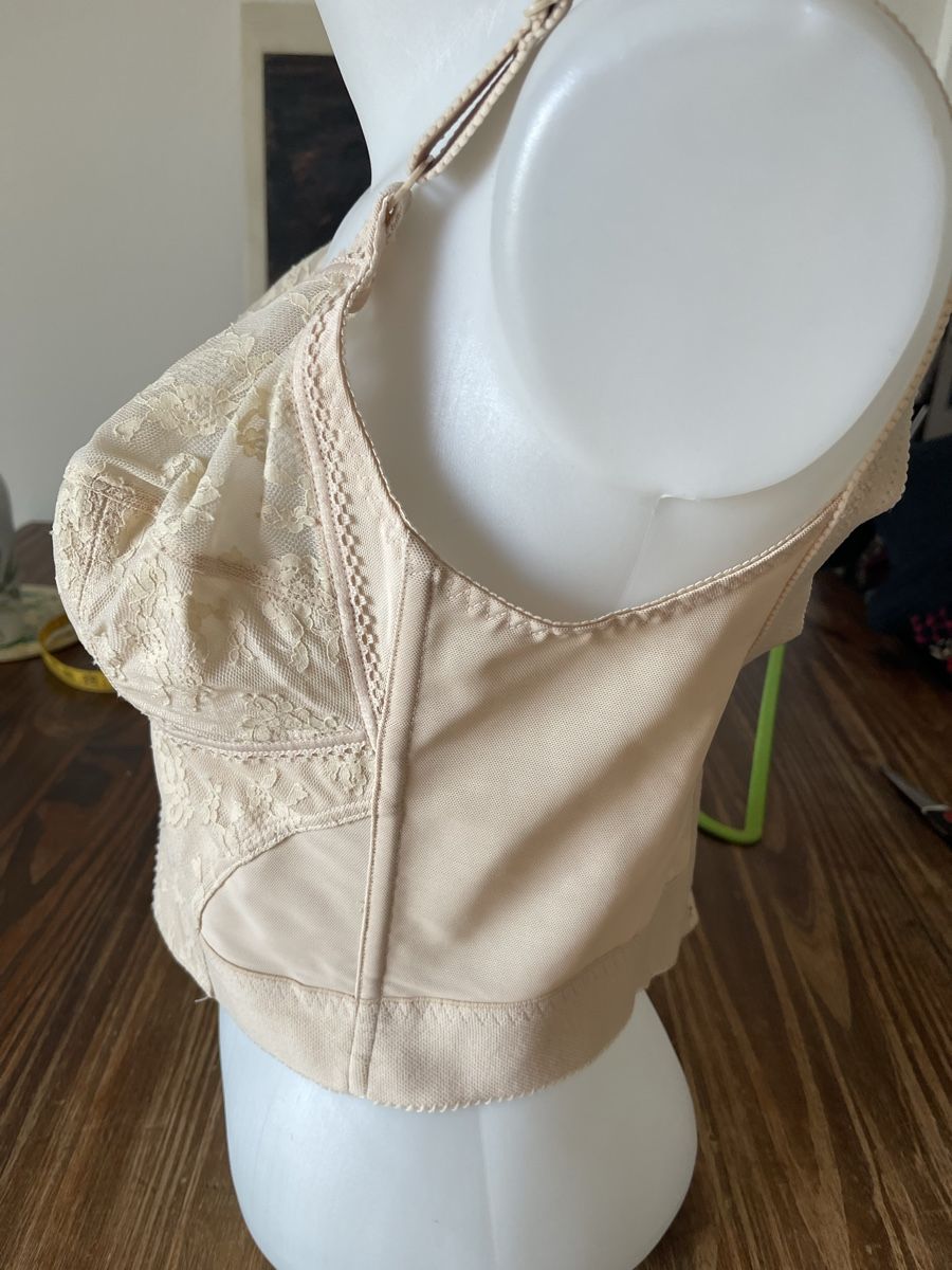 Triumph Altra biancheria intima: Bustier Triumph Doreen beige 105 D comme neufs – Usato da Kloten venduto da Vermicelles 1