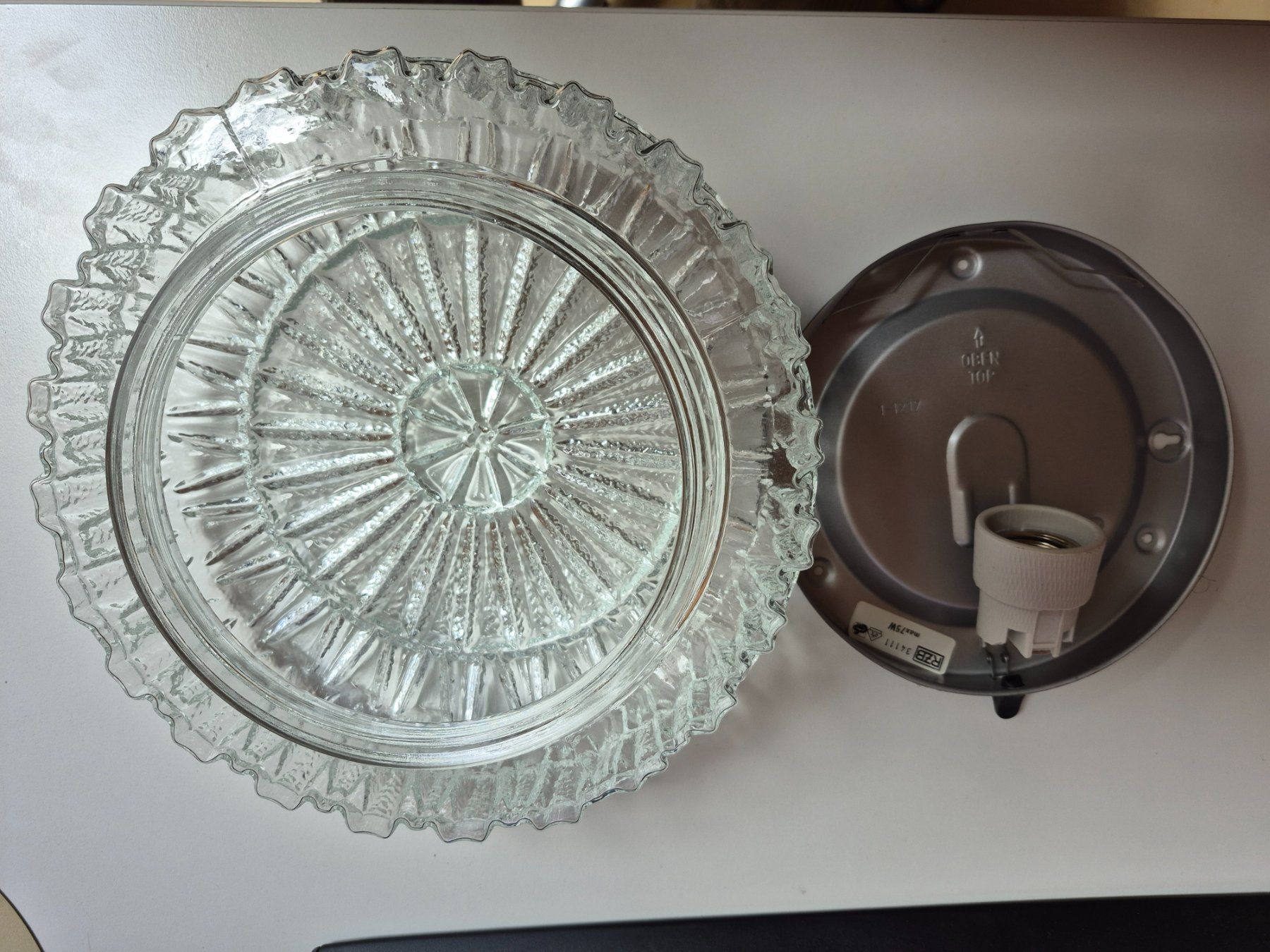 Lampadari & plafoniere: Pressglas-Leuchte RZB rund – Nuovo (secondo la descrizione) da Sursee venduto da Ursus_LU 1