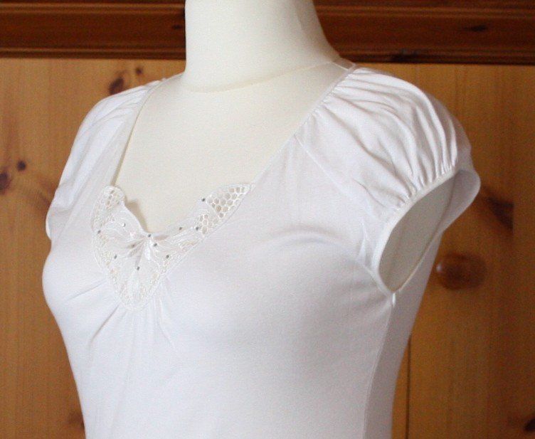 T-shirt: T - Shirt CHICOREE weiss Gr. XL – Usato da Flüelen venduto da Diversicum-Textil 3