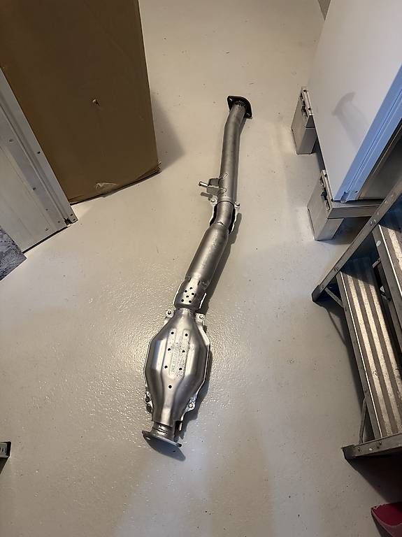 Sistemi di scarico: Subaru Auspuff Mittelschalldämpfer – Usato da Mels venduto da gun_9r5w
