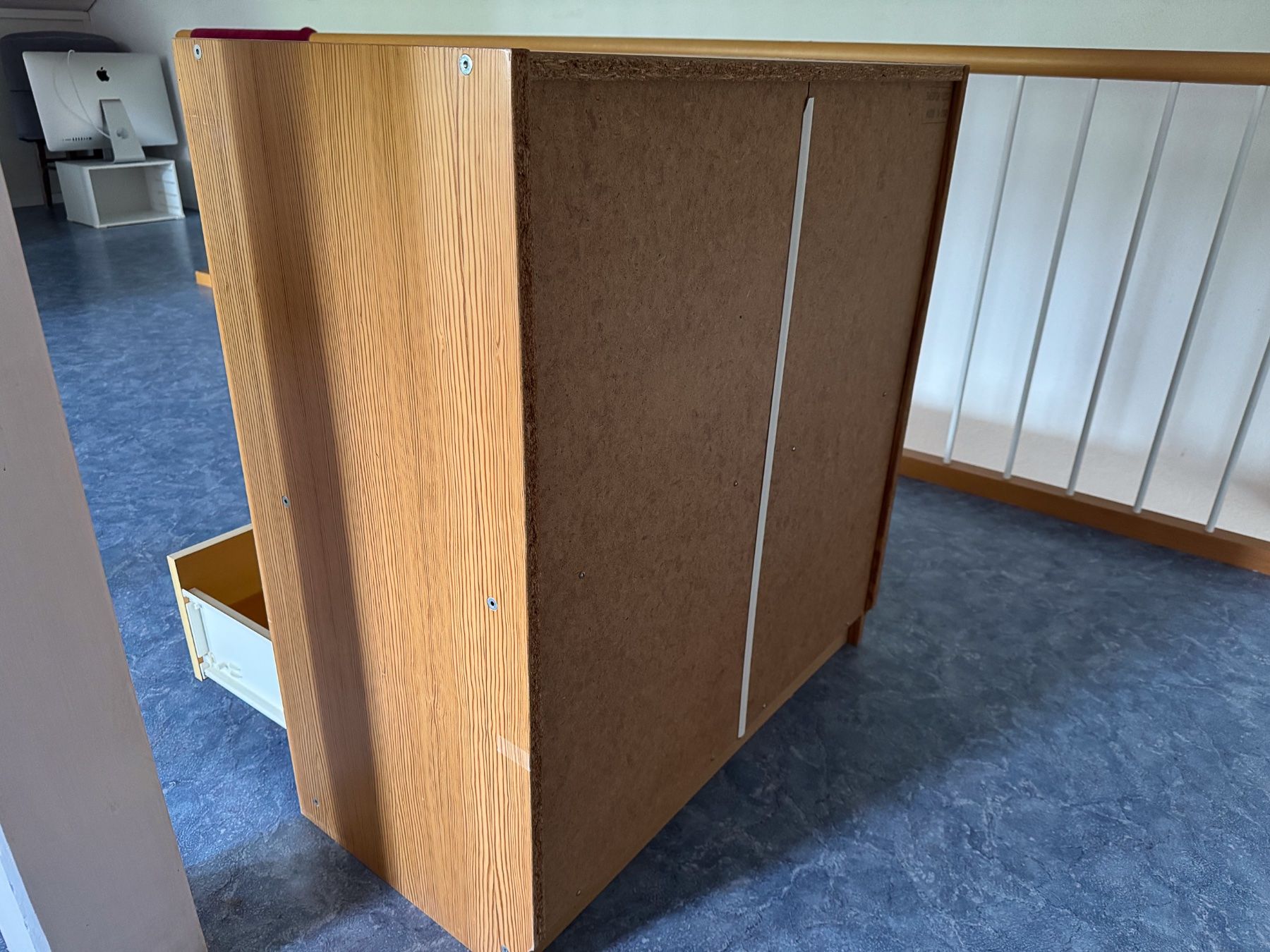 Cassettiere: Kommode mit 4 Schubladen – Usato da Prez-vers-Noréaz venduto da friedlig 1