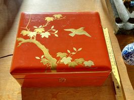 Lackdose, Asiatische Box orange mit goldigen Vögel
