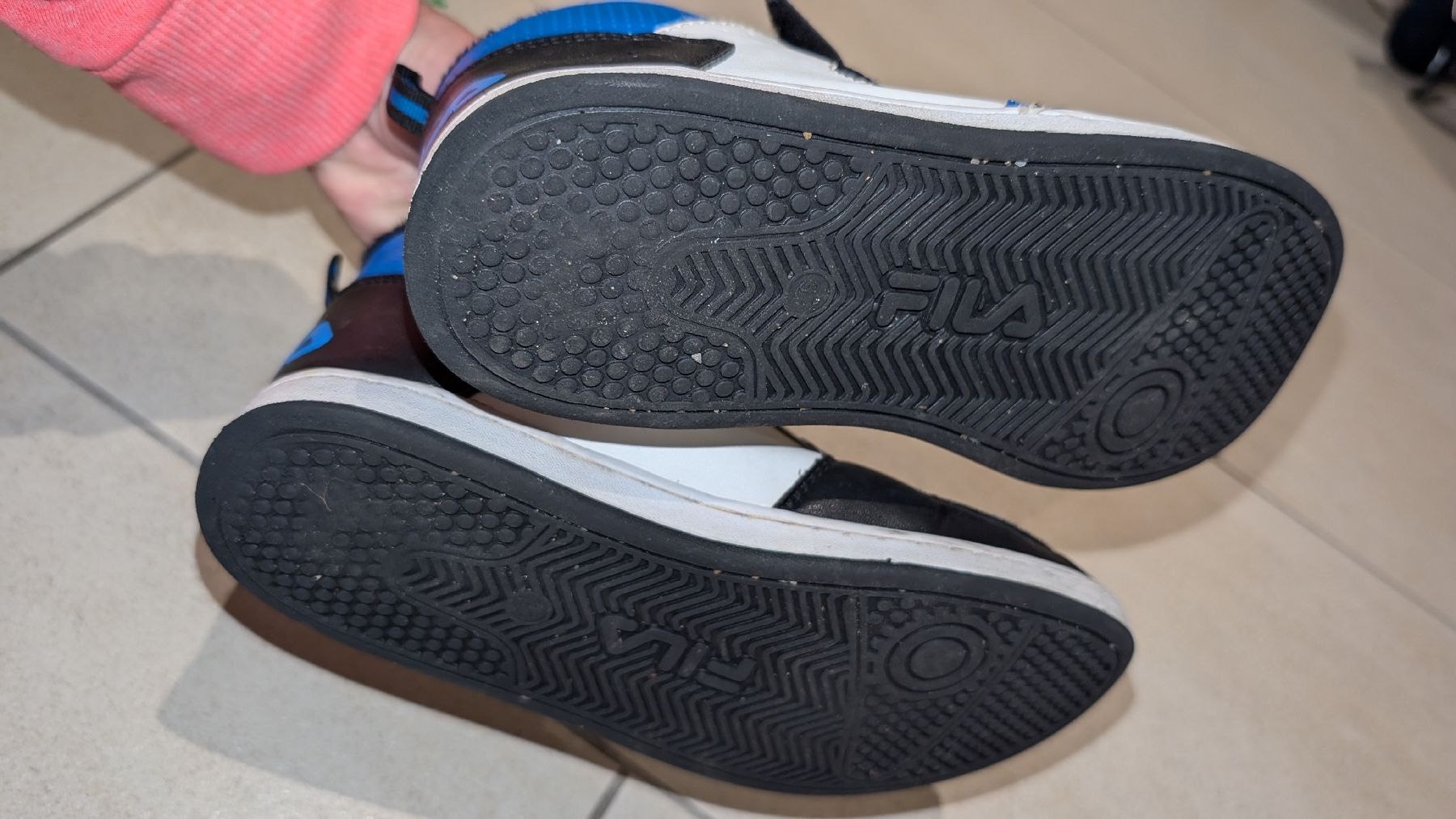 Fila Scarpe per ragazzi: Fila Herbstschuhe gefüttert, 37 – Usato da Ganterschwil venduto da Nike18 2