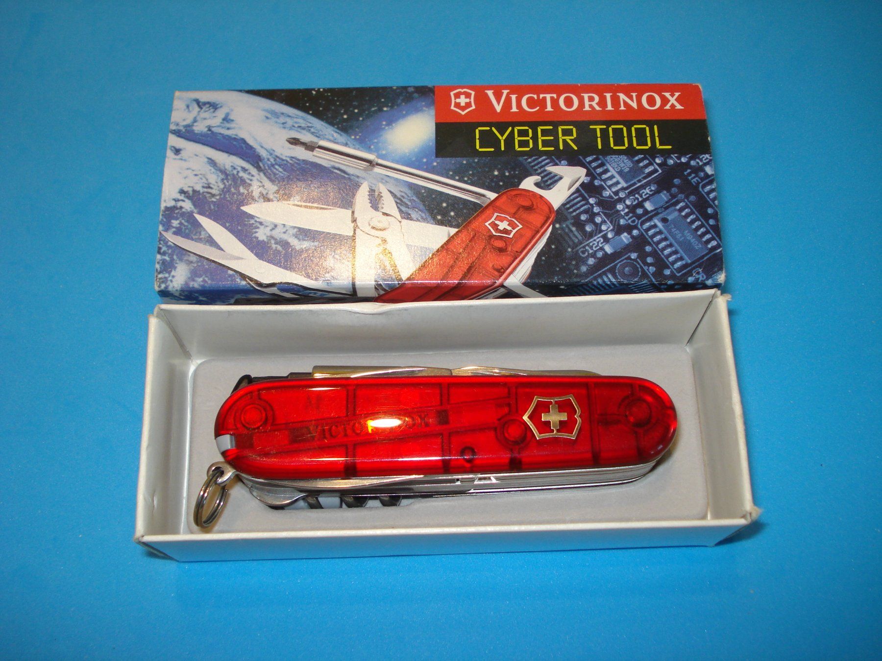 Victorinox Coltelli tascabile: VICTORINOX CYBERTOOL Taschenmesser – Nuovo e nell'imballaggio originale da Mitlödi venduto da worker04