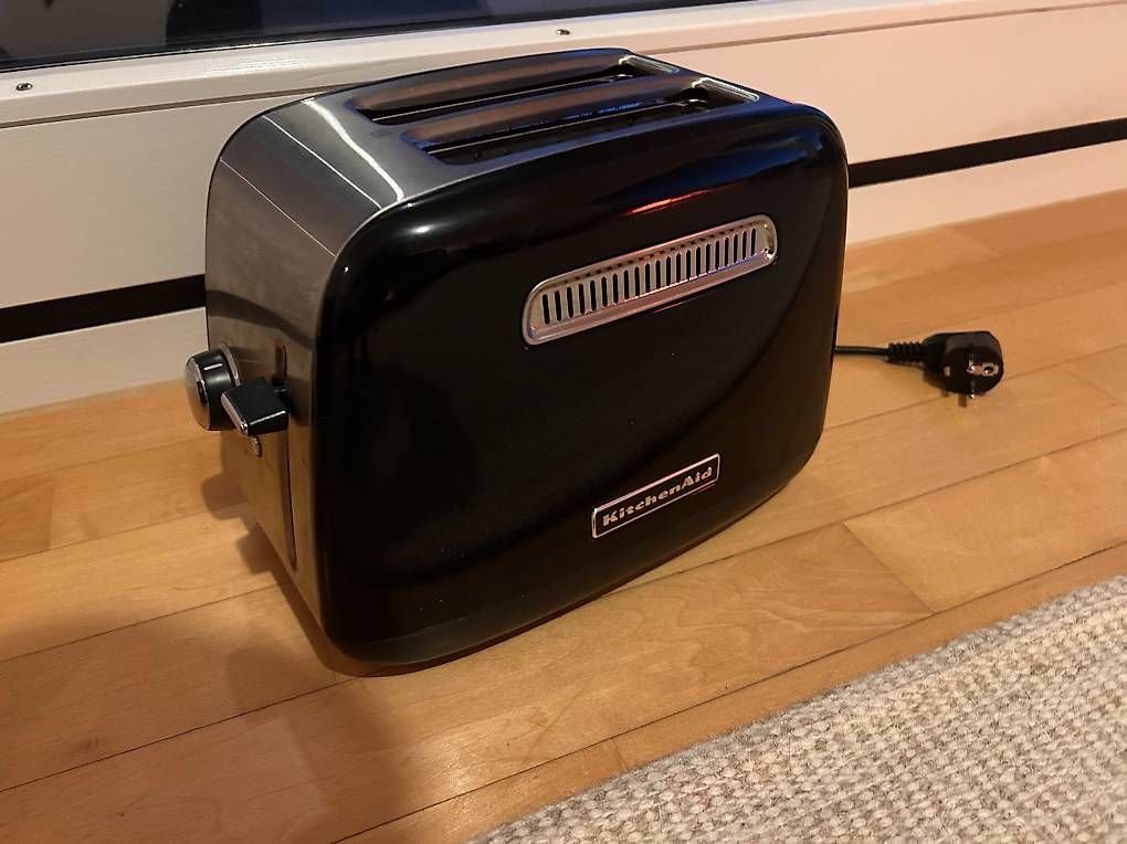 Kitchenaid Elettrodomestici da cucina: KitchenAid Classic Toaster schwarz-silber – Usato da Zug venduto da _B.Sch