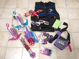 Nerf Rebelle und Nerf Pistolen mit Zubehör