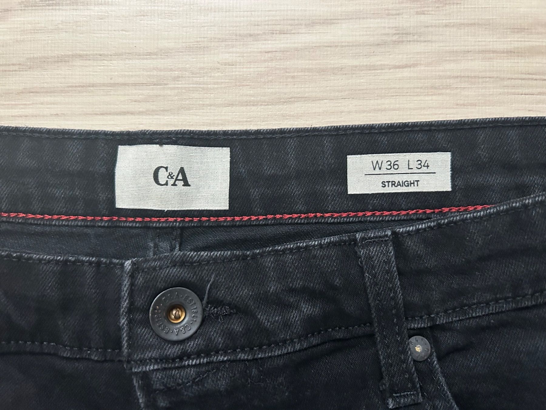 C&A Jeans: C&A Straight Leg Jeans | W36 L34 – Usato da Ebmatingen venduto da Elee_12 1
