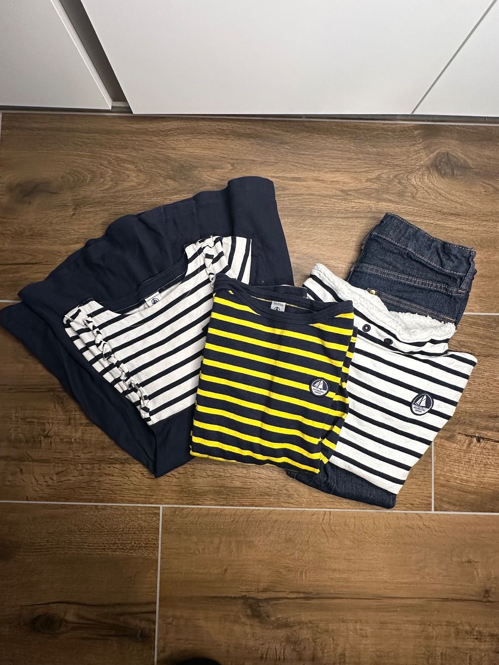 Petit Bateau Kleiderpakete & -sets: Petit Bateau Kleiderpaket Gr. 128cm / 8ans – Gebraucht aus Mühlethal von sarah-davide