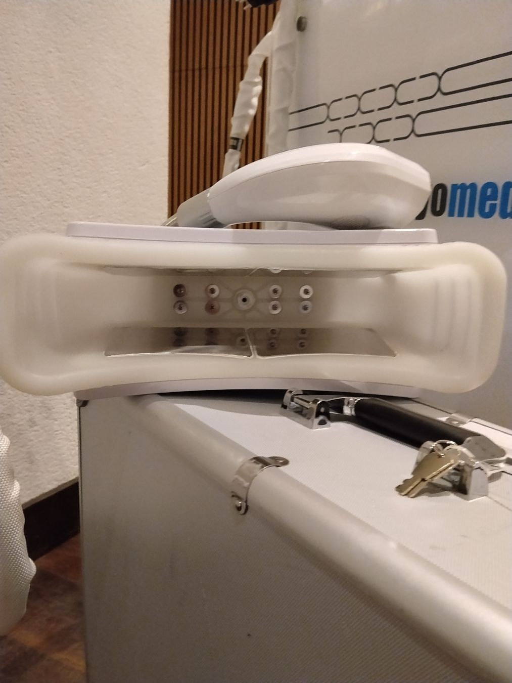 Attrezzature mediche: Cryolipolisis Gerät - Cryomed – Usato da Bern venduto da Ulises1983 8