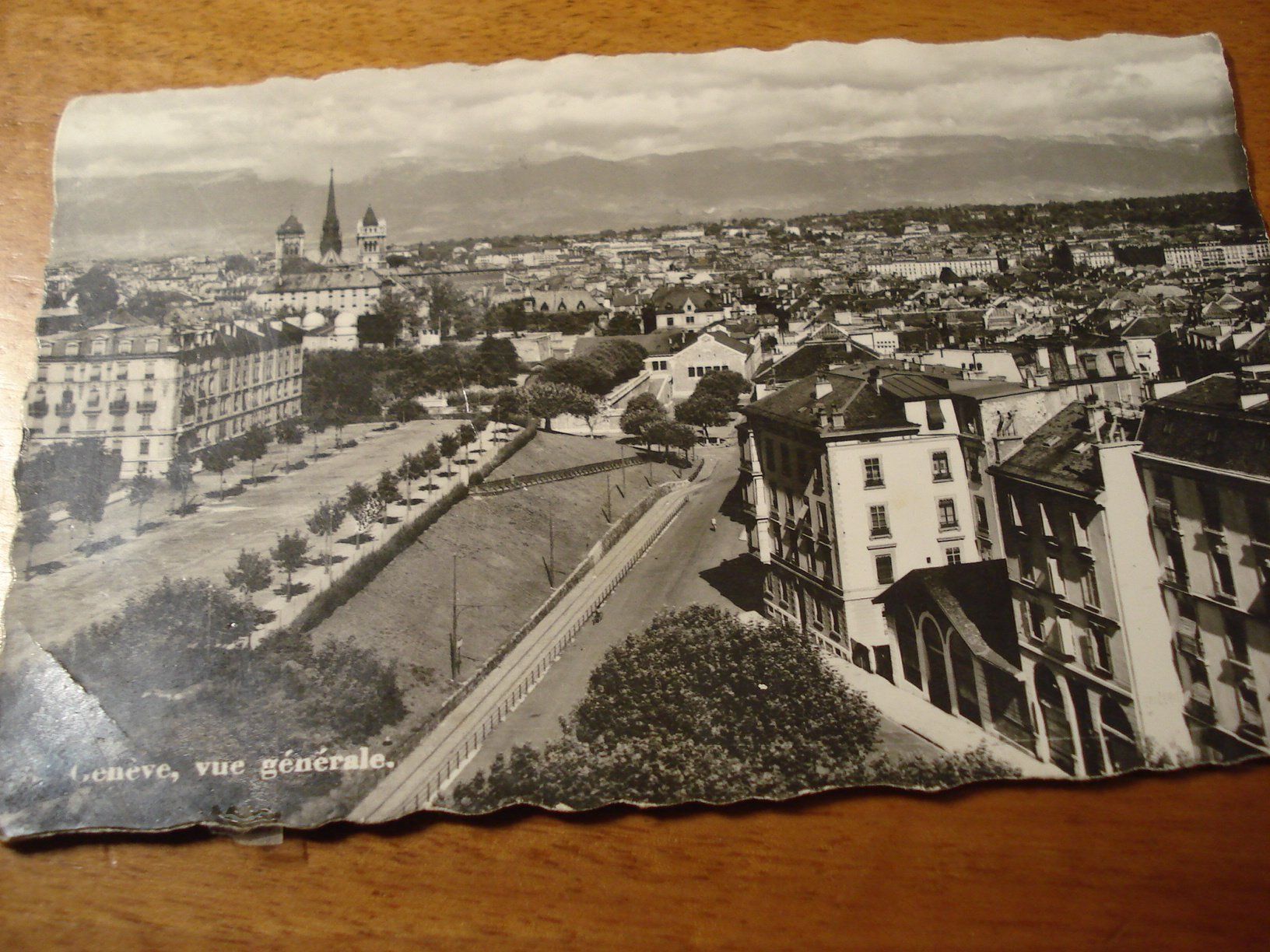 Cartoline postali: Genefe Vue Generale, 1950, gelaufen – Usato da Niederwil AG venduto da morostahu