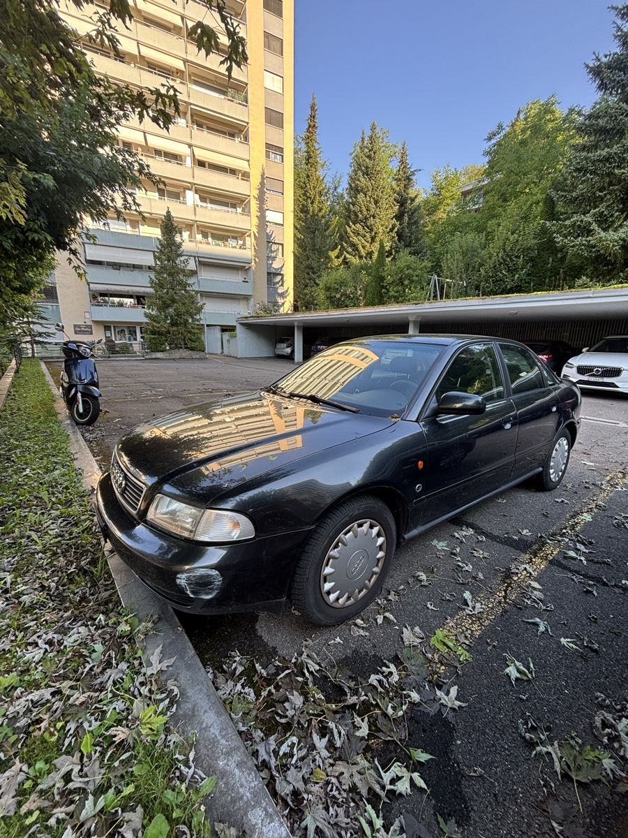 Audi Automobili: Audi A4 2.8L V6 1995 – Usato da Kriens venduto da Bananee 2