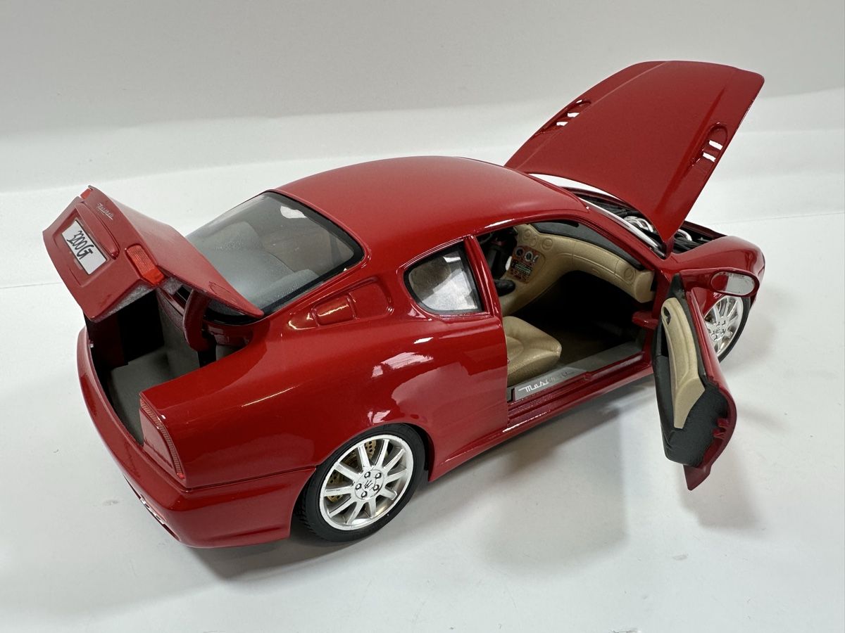 Bburago Modellini d'auto: Maserati 3200GT 1:18, rot, BBURAGO  – Usato da Zofingen venduto da rf9_x2xt 5