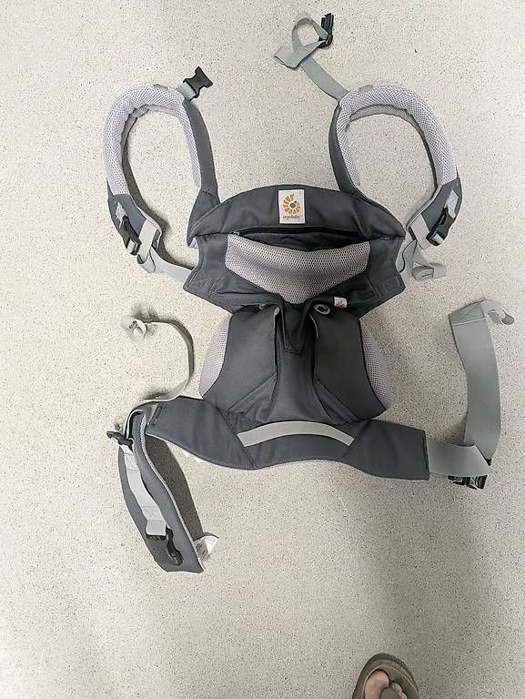 Ergo Baby Porte-bébés ventraux & dorsaux: Ergobaby Trage Omni 360 – D'occasion à Nidau par Snipe1