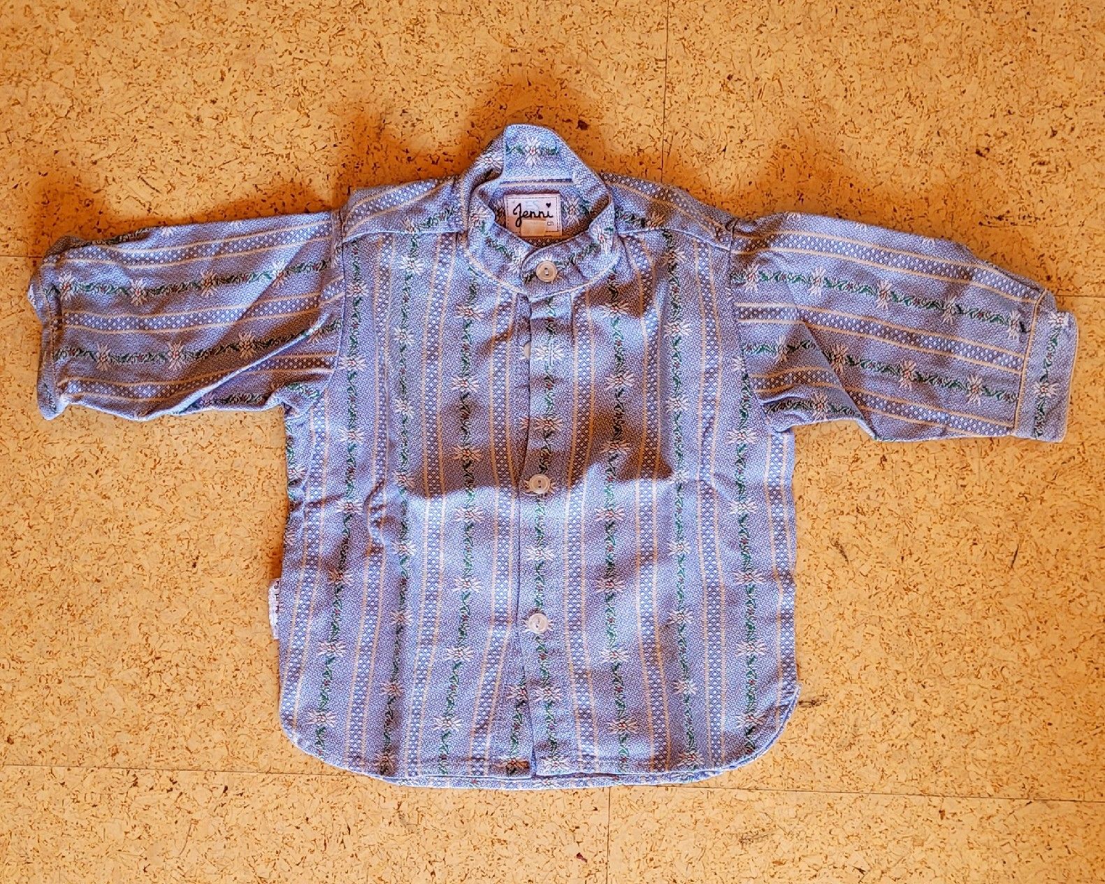 Edelweiss Camicie, T-shirt & Polo: Edelweisshemd Gr. 80 – Usato da Steffisburg venduto da Gismo49