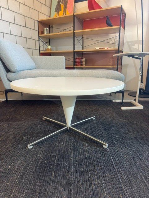 Vitra Tische: Vitra Cone Table, Verner Panton – Gebraucht aus Zollikofen von OberliAG