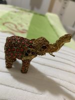 Goldener Elefant mit Korallen-Intarsien, Deko-Objekt