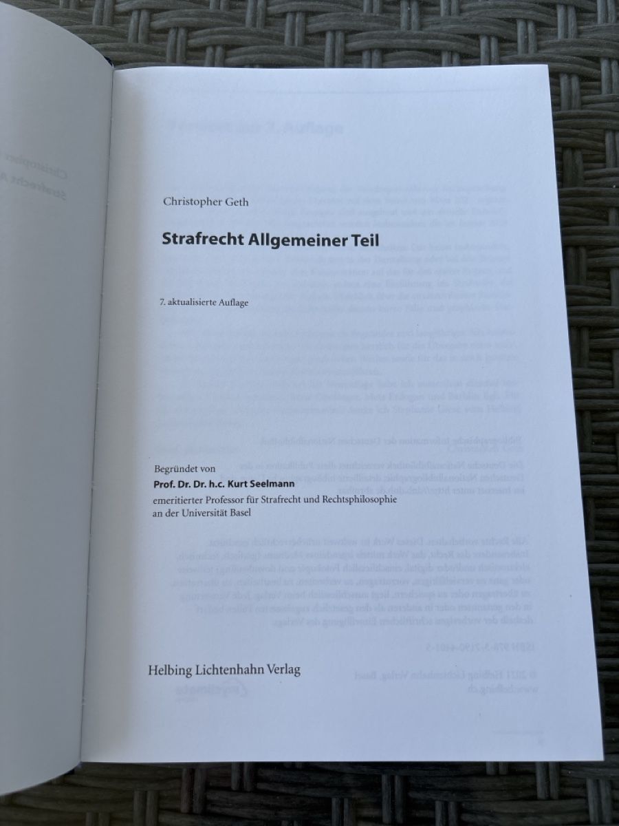 Libri: Strafrecht - Allgemeiner Teil – Nuovo (secondo la descrizione) da Reinach BL venduto da oli_nbx7 2
