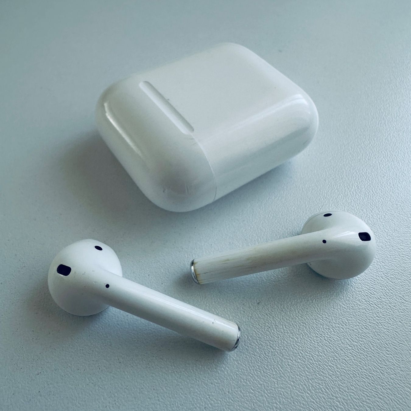 Apple Cuffie: Original Apple AirPods 2 Kopfhörer Wireless Lightning Kabel – Usato da Basel venduto da MY.AIRPODS.SHOP 6