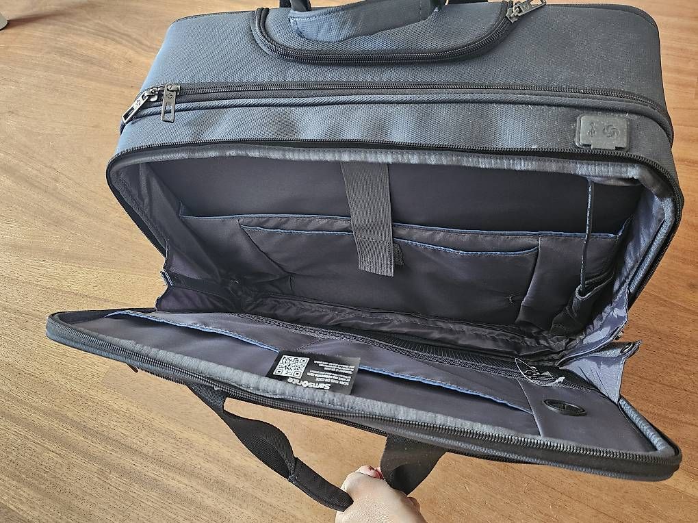 Valigie: Valise à roulettes Samsonite bleue – Usato da Lausanne venduto da rejane6 2