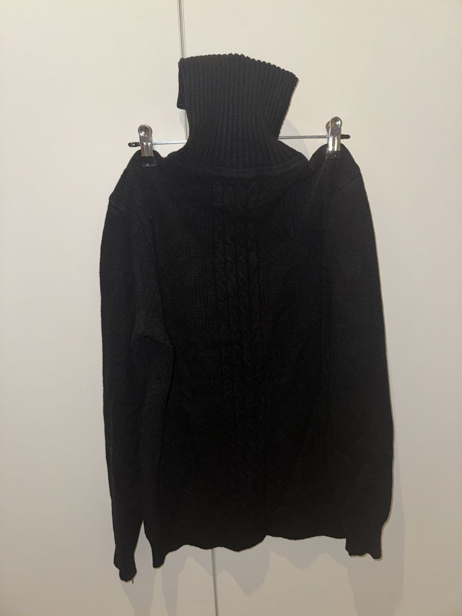Maglioni & Felpe: Pull col roulé noir en maille torsadée état correct – Nuovo (secondo la descrizione) da Renens VD venduto da Fleurg10