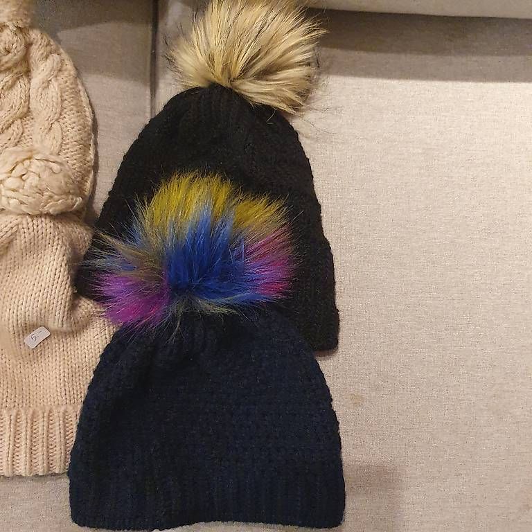 Hüte, Mützen & Caps: Bonnets divers – Gebraucht aus Corcelles-le-Jorat von Fashion_Unfold 2