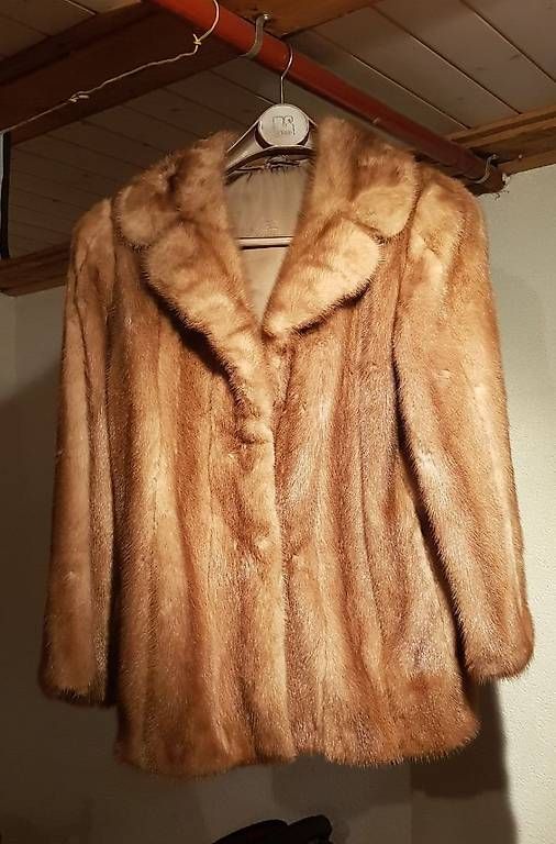 Manteaux: Nerzmantel/Jacke – D'occasion à Zürich par dat_rdn7 1