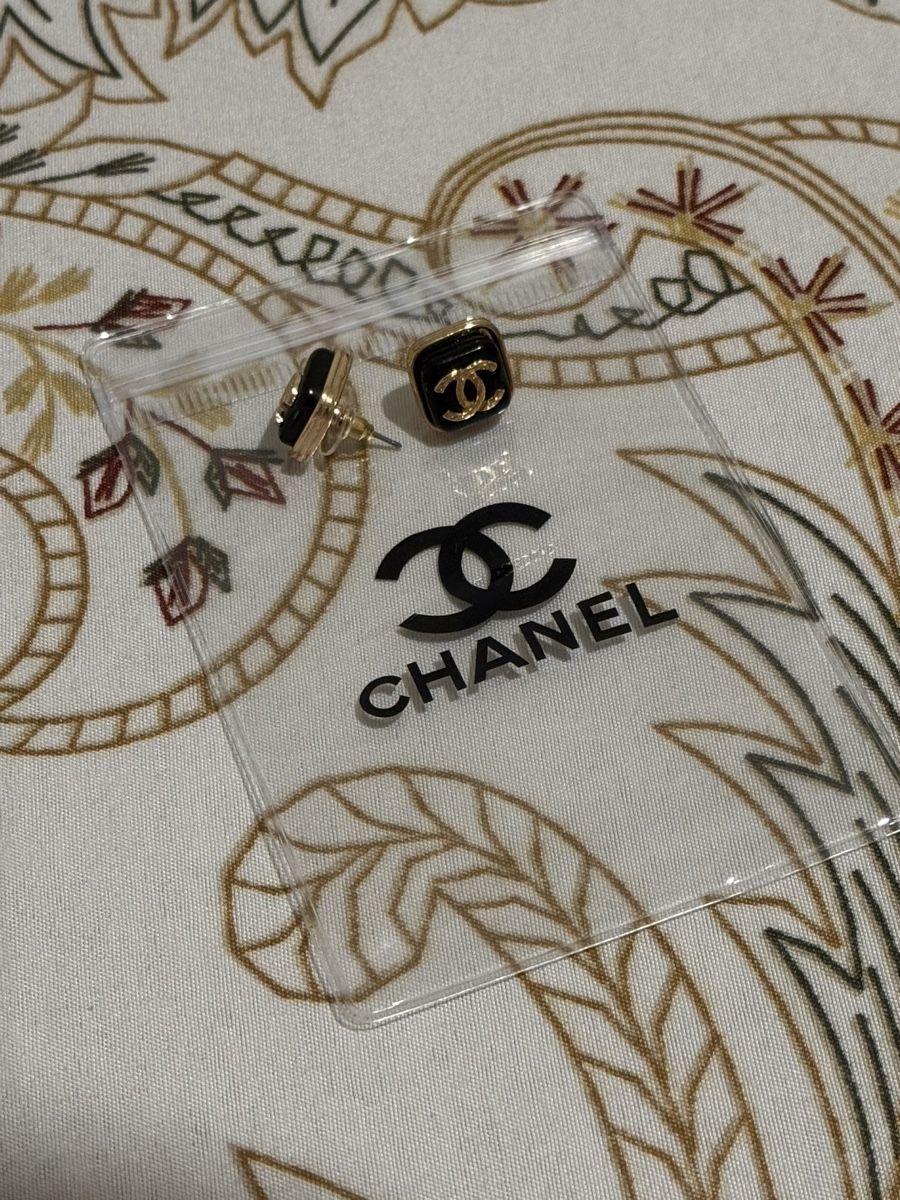 Chanel Boucles d'oreille: Boucles d’oreilles – Neuf (Voir description) à Châtel-St-Denis par Montclair_Swiss 2