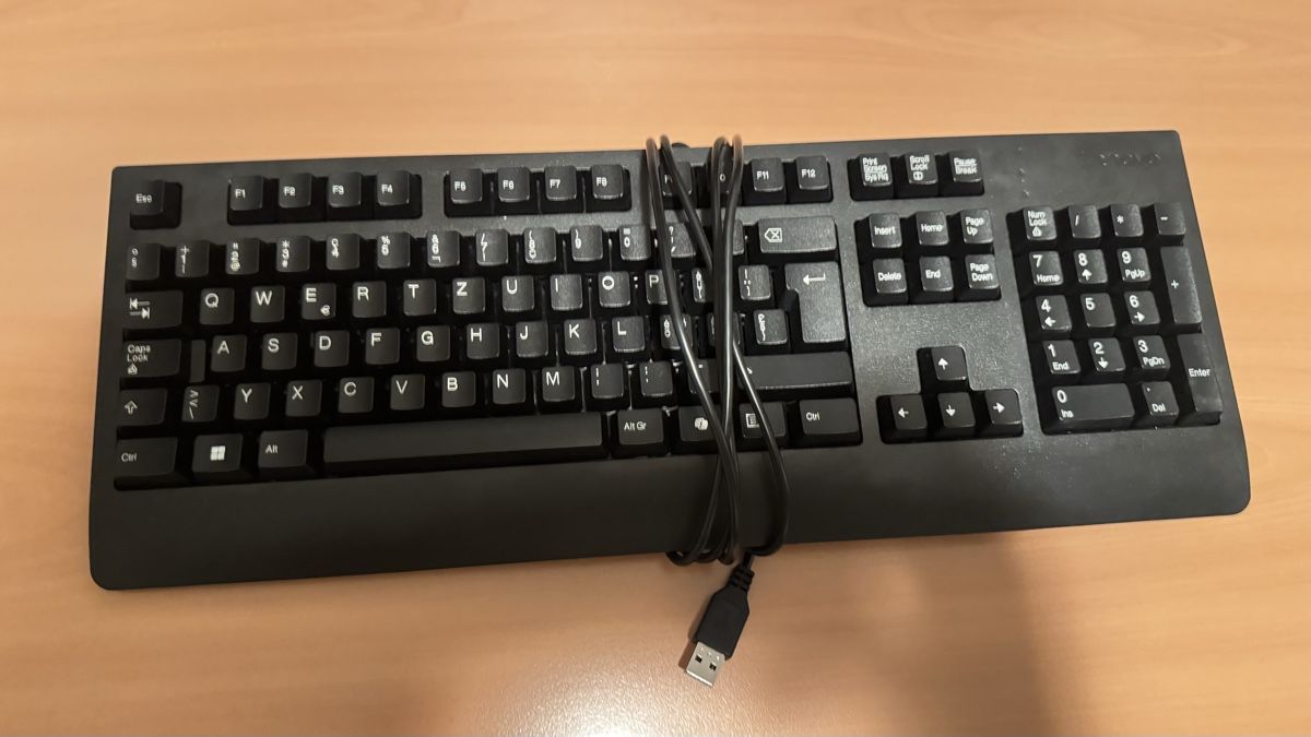 Claviers: Pack Clavier + Souris (achat unique possible) – D'occasion à Grand-Lancy par dan_pt5p 5