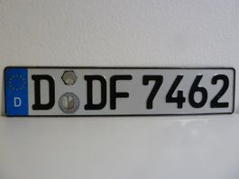 Nummernschild / Kfz-Kennzeichen Deutschland D DF 7462 mit EU