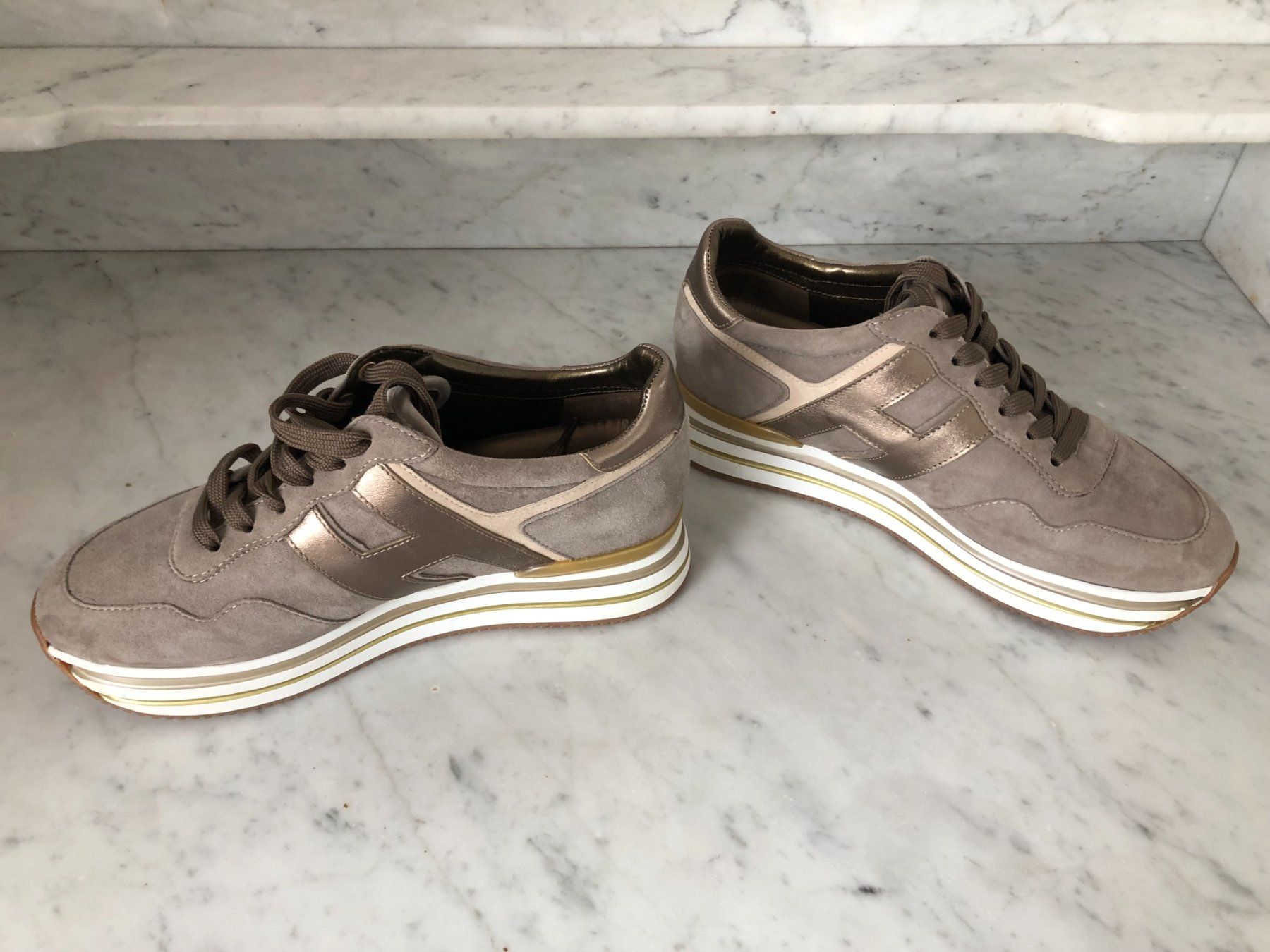 Hogan Damenschuhe: Hogan Sneaker Beige Gr. 39.5 Neuwertig – Gebraucht aus Samstagern von TAAF 4