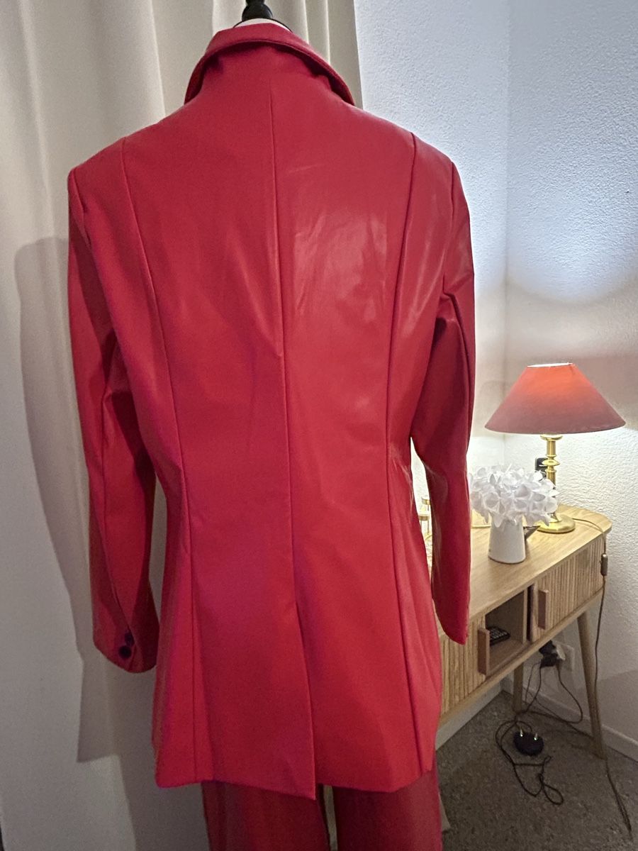 Giacche: Roter Blazer in Grösse L. Hingucker! – Nuovo (secondo la descrizione) da Bettlach venduto da Aresdiego 1
