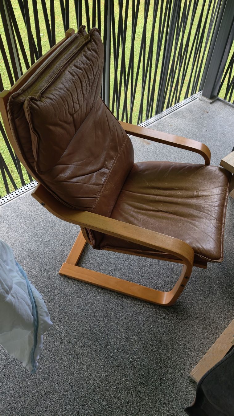 Ikea Poltrone: IKEA POÄNG SESSEL Holz, Leder Braun – Usato da Winterthur venduto da Daniwobistdu 3