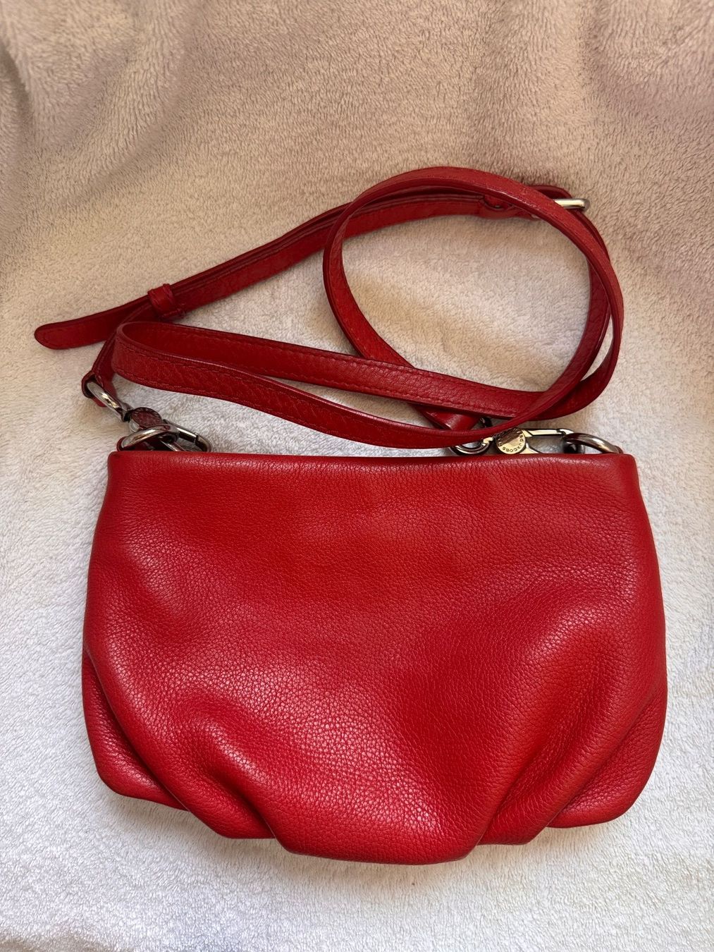 Marc Jacobs Taschen für Damen: Marc Jacobs rote Leder Handtasche-Umhängetasche – Gebraucht aus Heerbrugg von dwfg 1