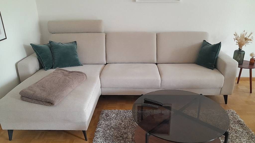 Sofas: Neuwertiges Sofa in beige – D'occasion à Riehen par 260_68r9 4
