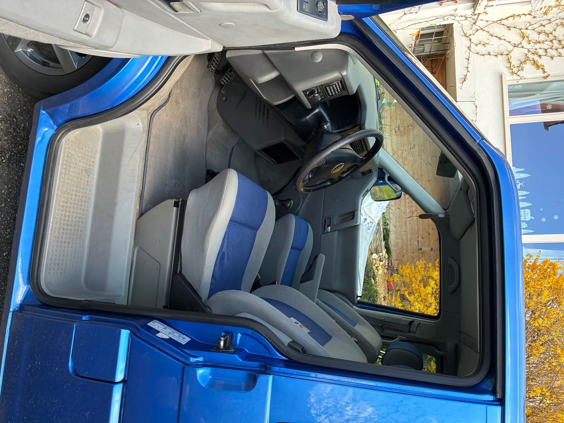 VW Veicoli da campeggio: VW T4 Multivan 2.5 TDi. 111PS – Usato da Flüh venduto da Diarmuidq 1