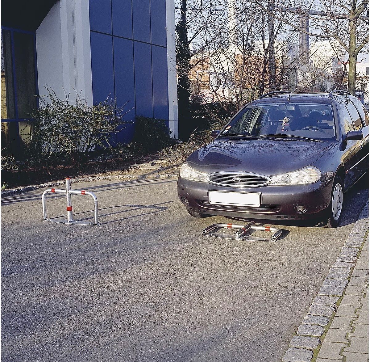 Schlösser: AKTION klappbar abschließbar, Parkplatzsicherung – Neu und originalverpackt aus Basel von Seifehuesli 2