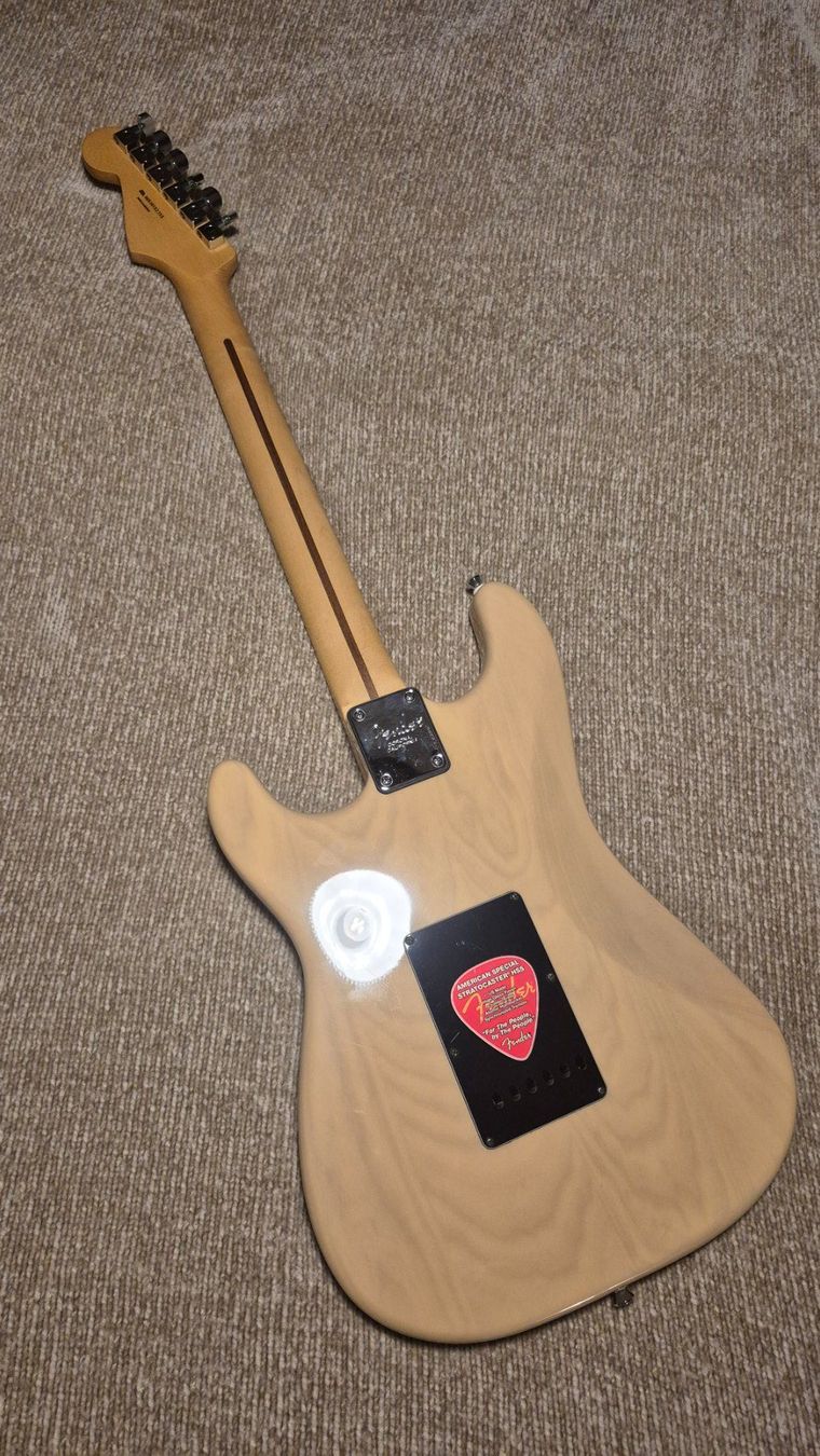 Fender Strumenti musicali: Fender Gitarre – Usato da Winterthur venduto da cbe_5ph7 1