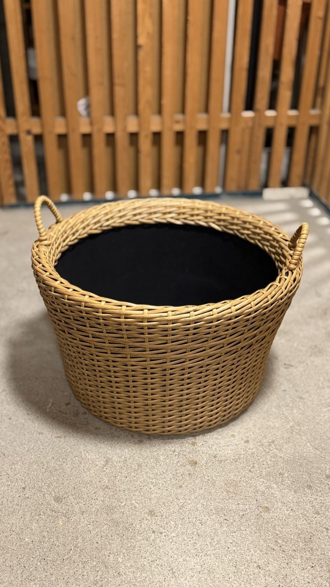 Vasi per fiori: Flower pot. 65 liters. – Nuovo (secondo la descrizione) da Unterentfelden venduto da che_9xcp 1