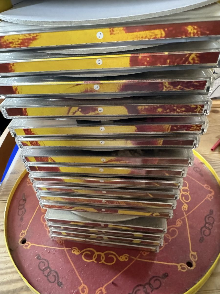 CD: Edith Piaf 16 cd + Livret – Nuovo (secondo la descrizione) da Veyrier venduto da kimedovapa 2