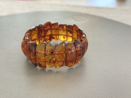 Bernstein Armband sehr schön und neu!