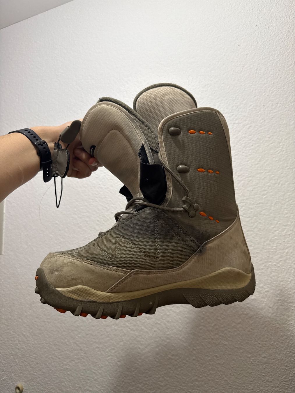 Salomon Board: Salomon Snowboard Boots, Grösse 41 – Usato da Sevelen venduto da Shelly 1
