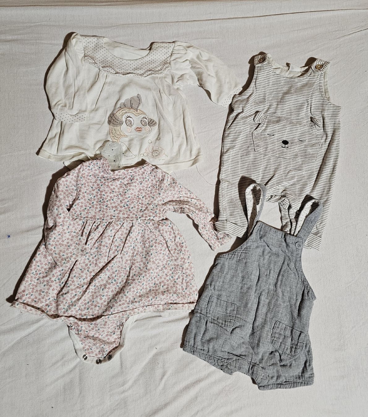 Lotti & Set di vestiti: Kleiderpaket Mädchen 62-68. 77 Teile – Usato da Kesswil venduto da yanat 2