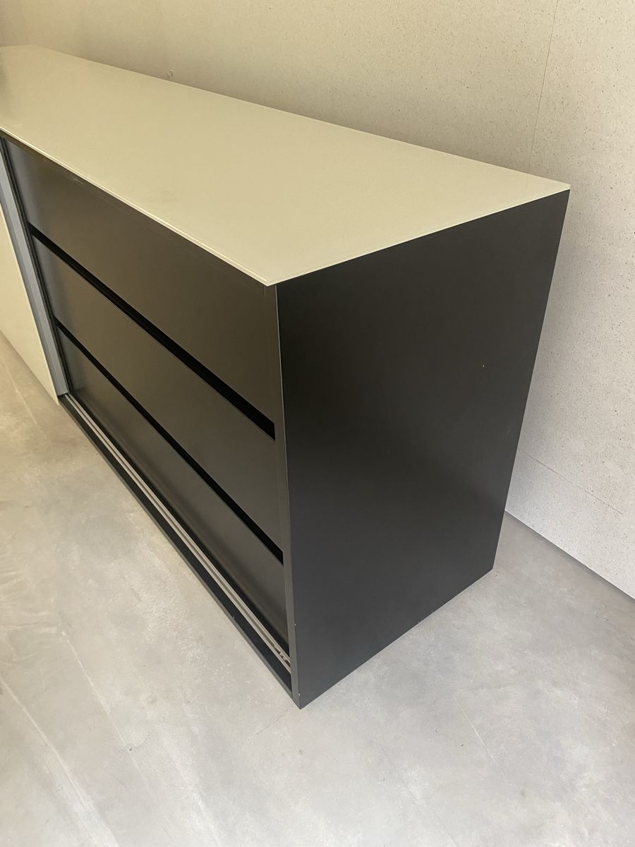 Cassettiere: Sideboard gross 226,5x47x74cm – Usato da Seewen SZ venduto da shaky01 1